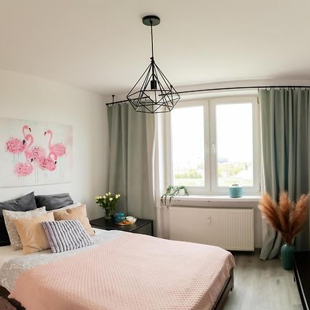 Piotrapartments - Daleka Cozy Train&Airport Apartment 바르샤바 외부 사진