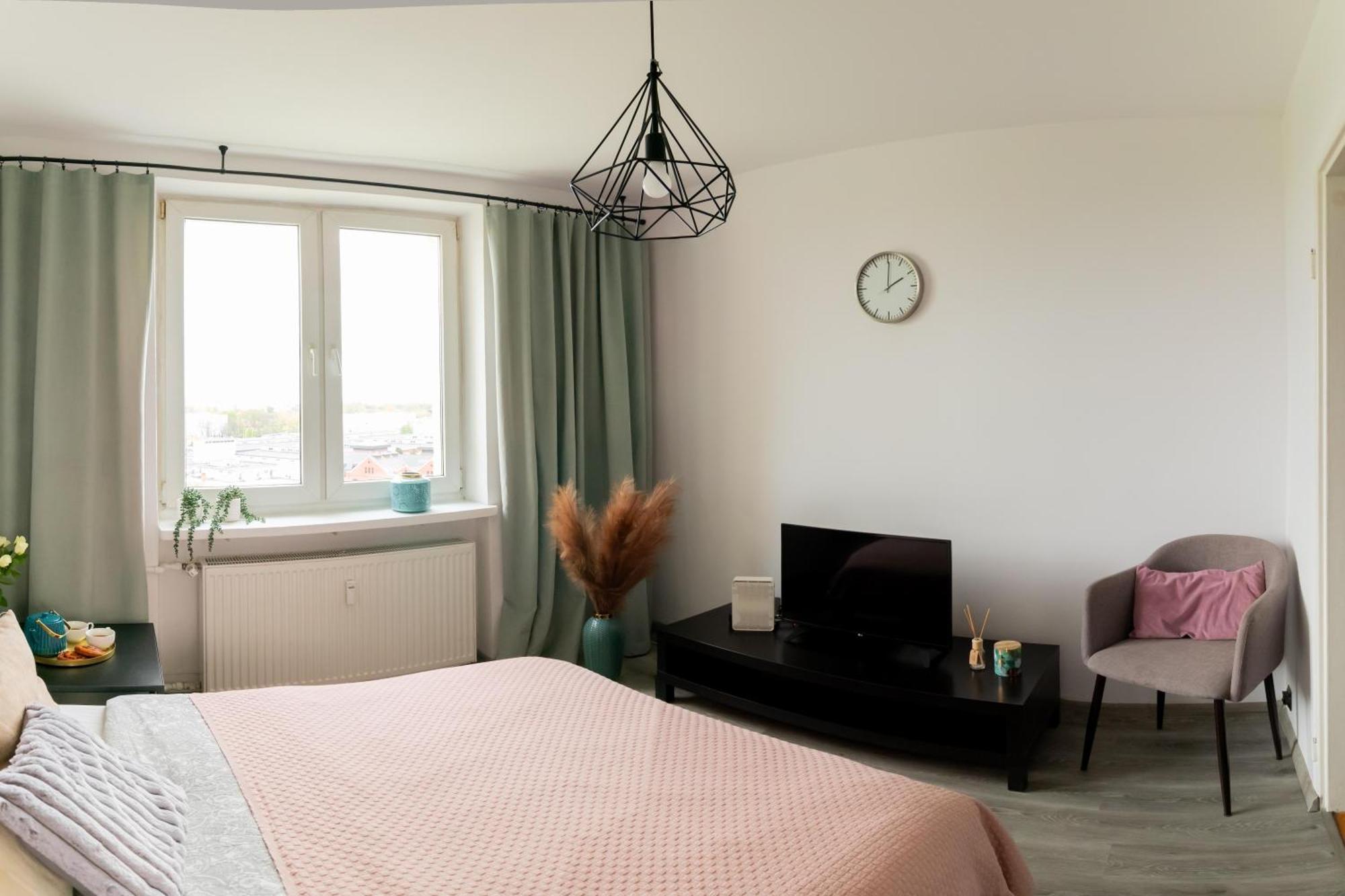 Piotrapartments - Daleka Cozy Train&Airport Apartment 바르샤바 외부 사진