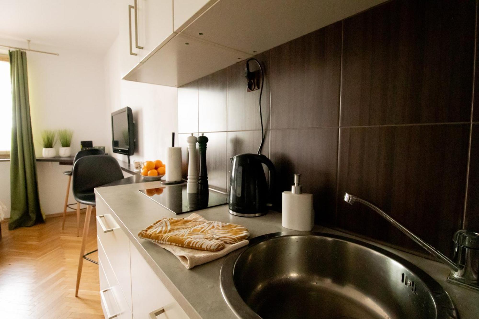 Piotrapartments - Daleka Cozy Train&Airport Apartment 바르샤바 외부 사진