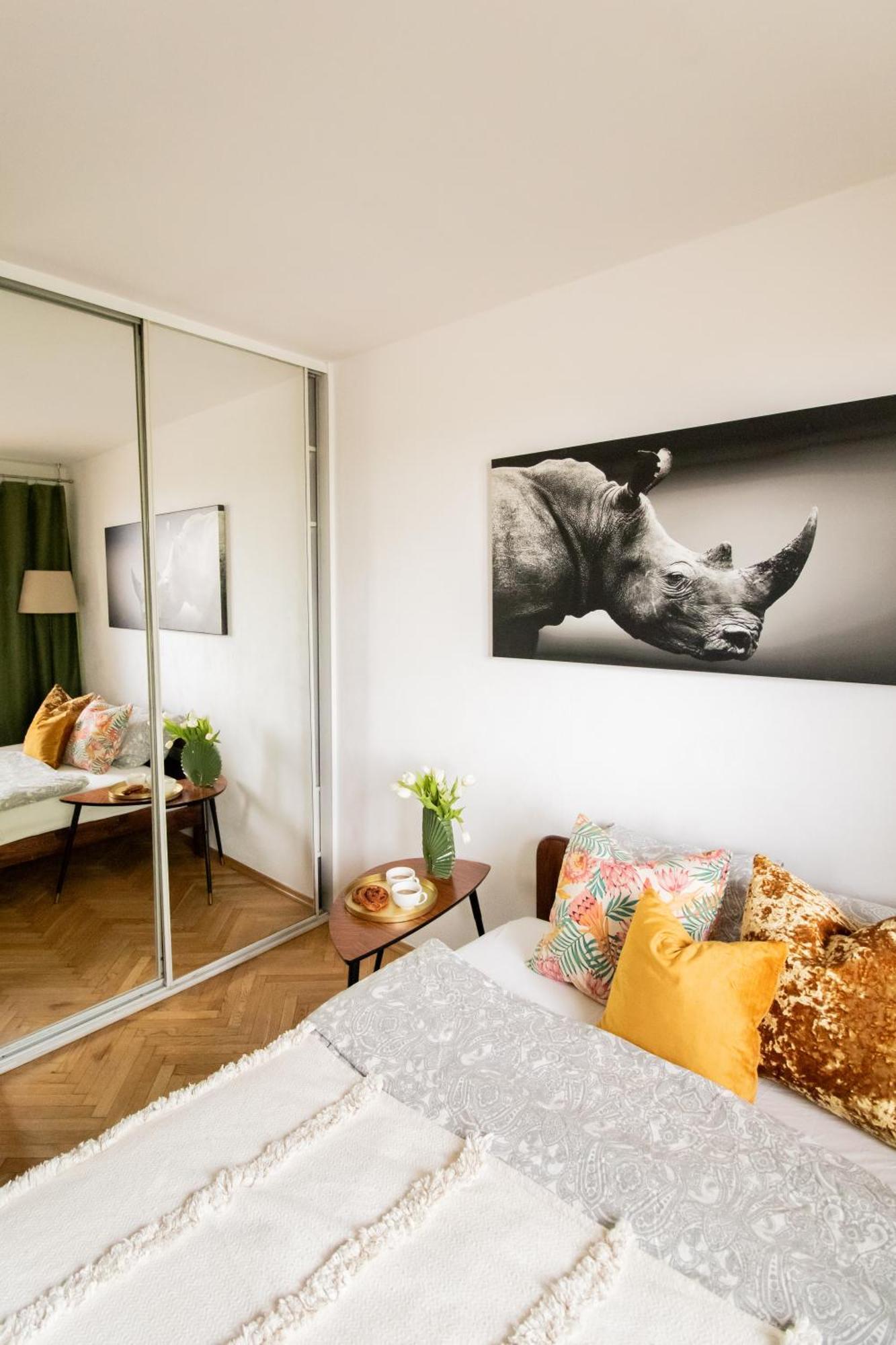 Piotrapartments - Daleka Cozy Train&Airport Apartment 바르샤바 외부 사진